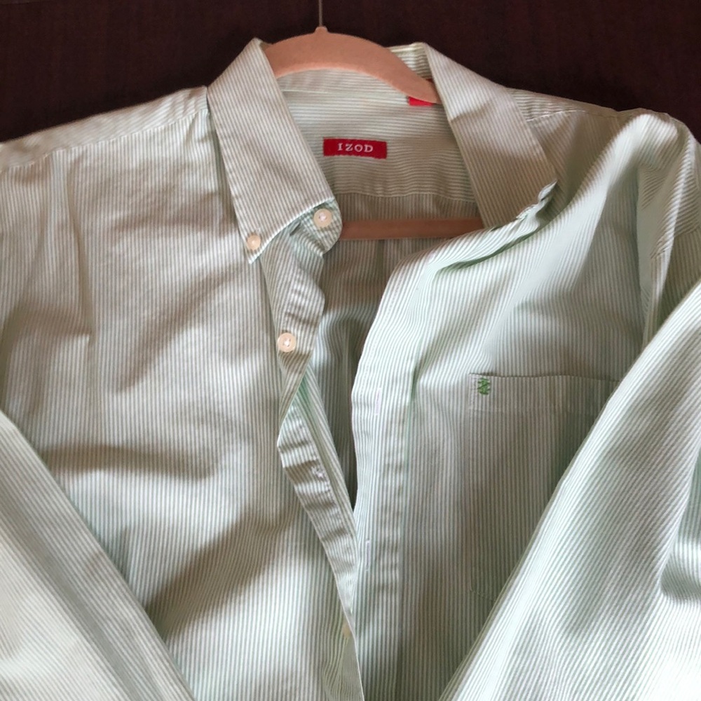 Men’s large Izod button up.